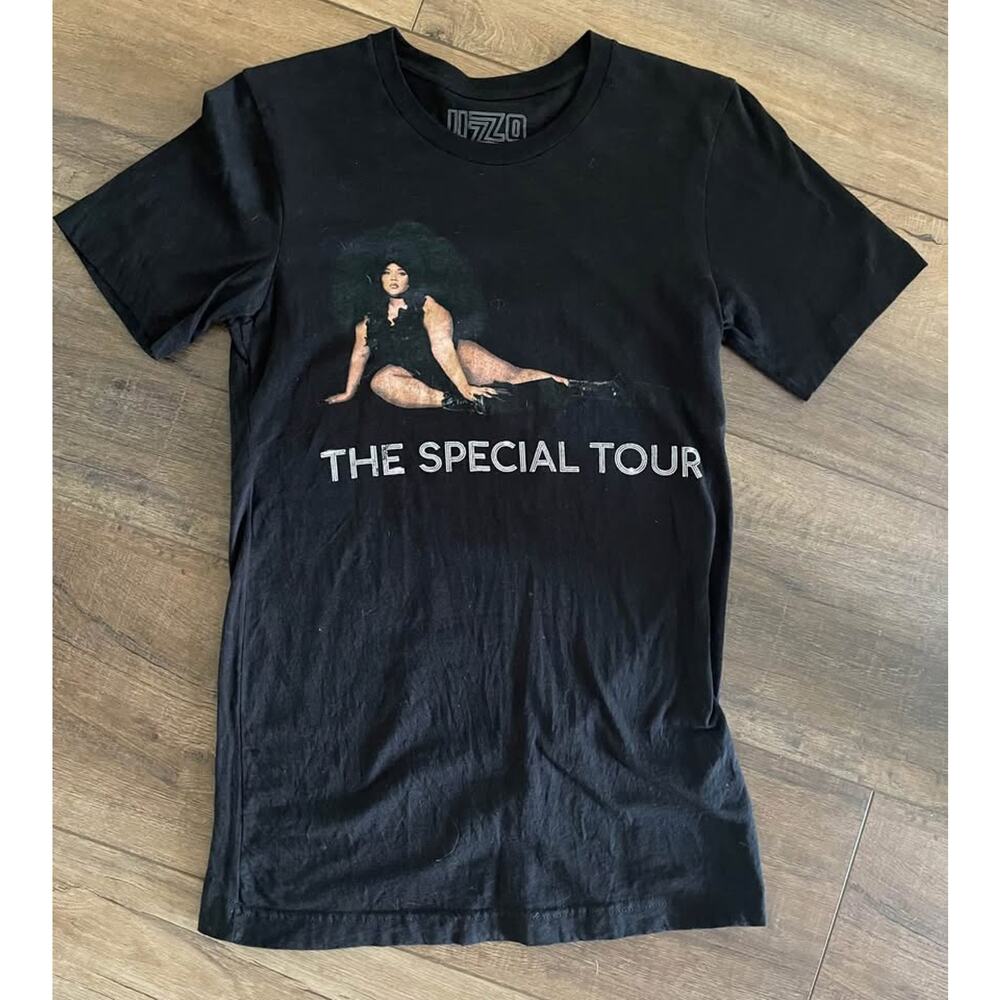 Lizzo “The Special Tour” Tee (Women’s Small)